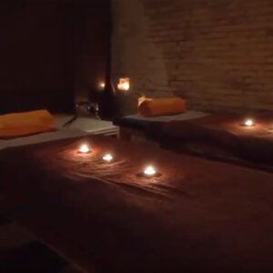 Masaje relajante para los novios en nuestro destino